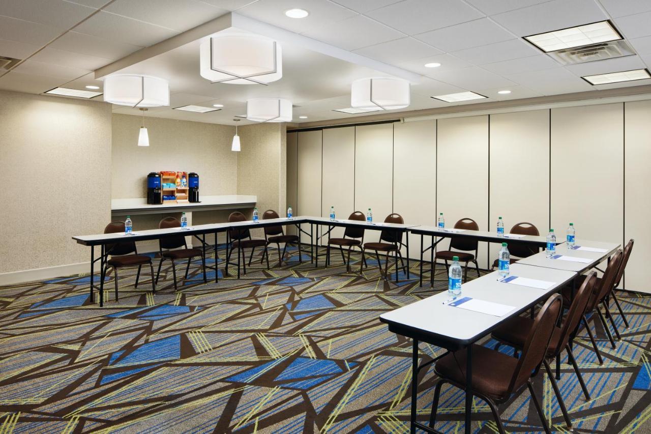 Holiday Inn Express & Suites Jacksonville South East - Medical Center Area By Ihg Esterno foto