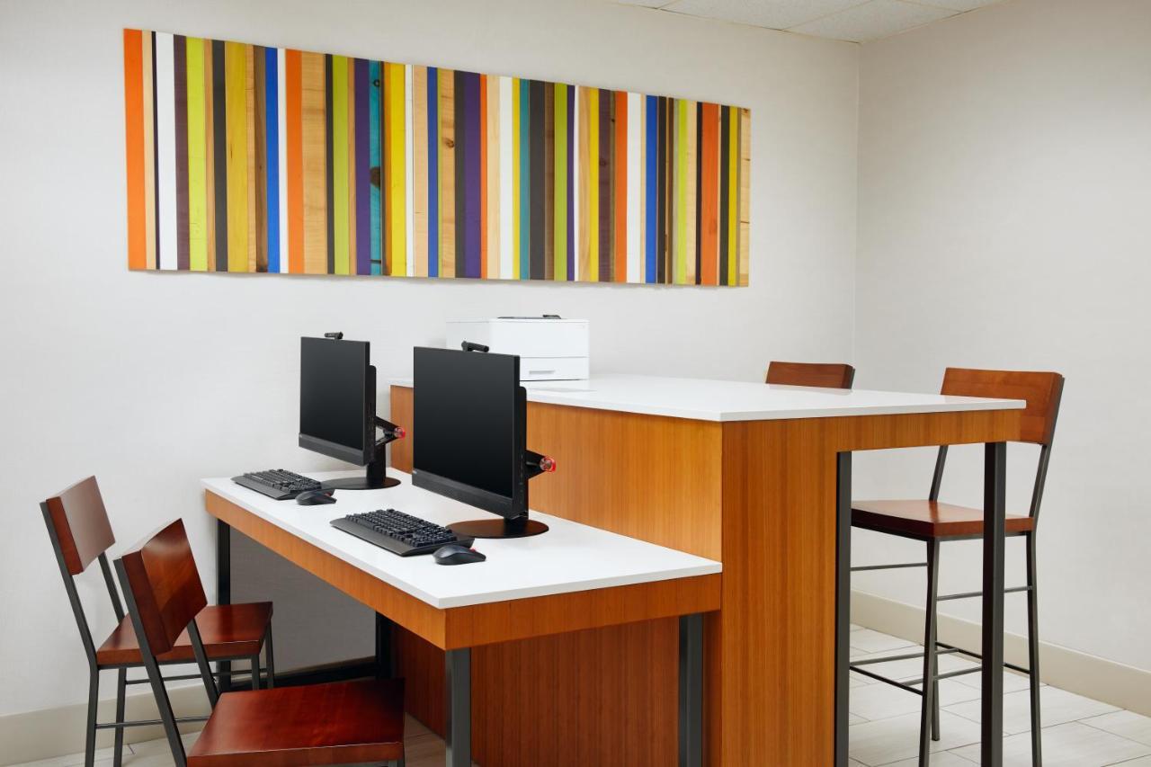 Holiday Inn Express & Suites Jacksonville South East - Medical Center Area By Ihg Esterno foto