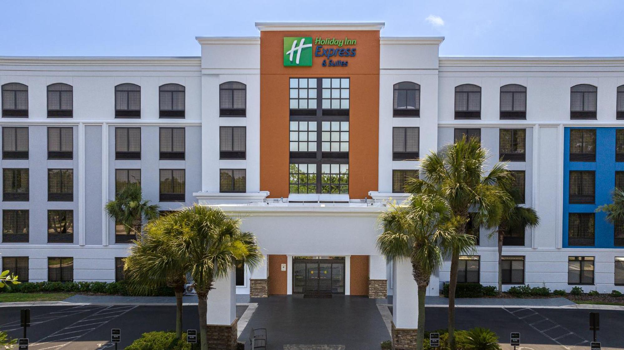 Holiday Inn Express & Suites Jacksonville South East - Medical Center Area By Ihg Esterno foto