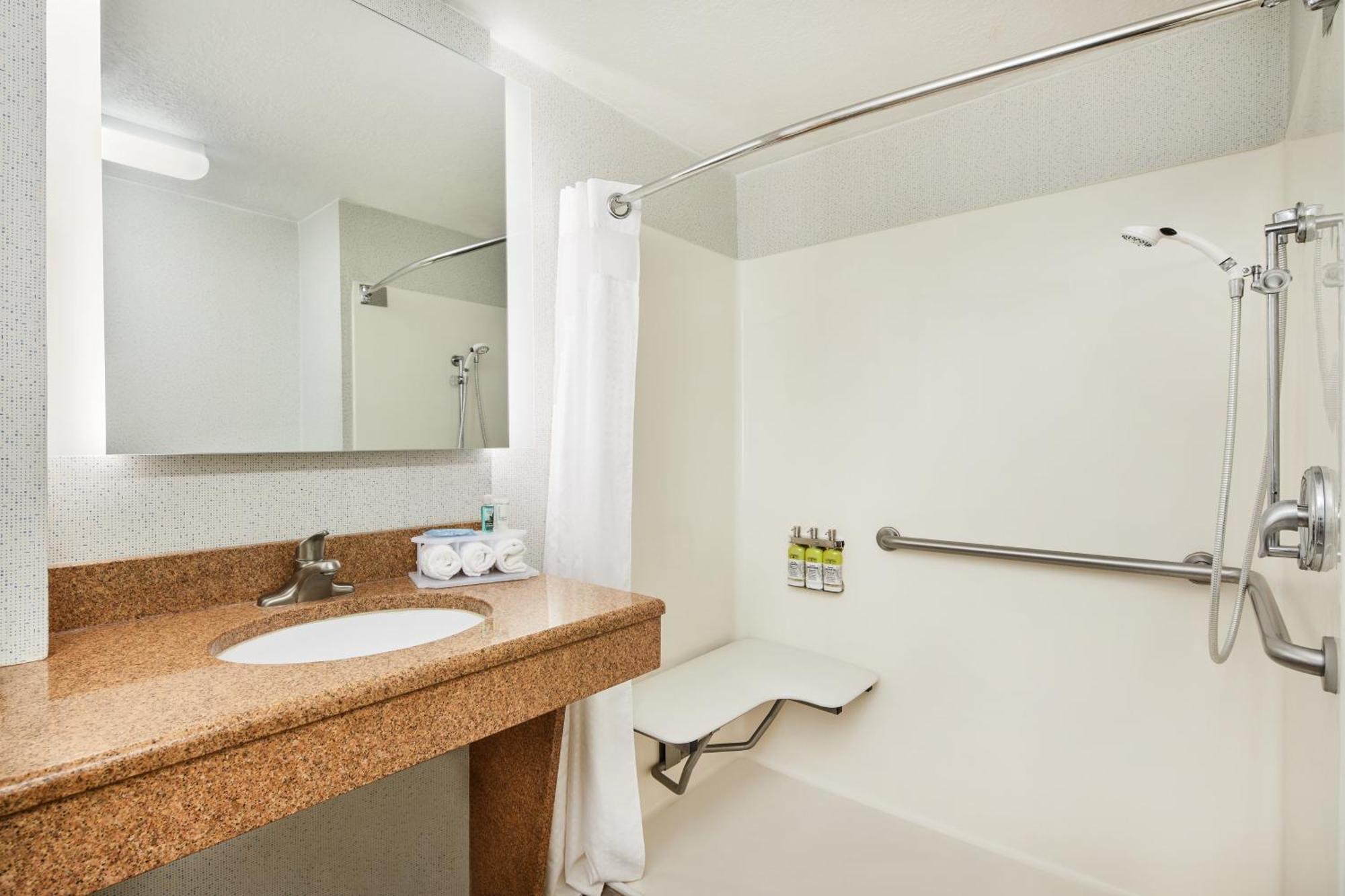 Holiday Inn Express & Suites Jacksonville South East - Medical Center Area By Ihg Esterno foto