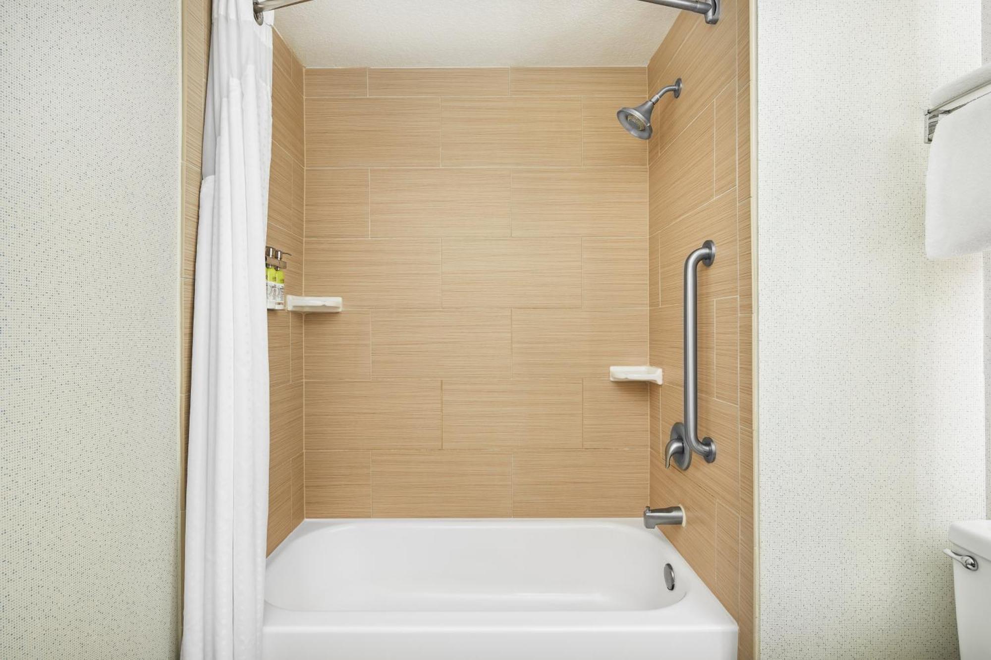 Holiday Inn Express & Suites Jacksonville South East - Medical Center Area By Ihg Esterno foto
