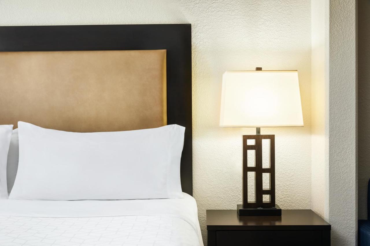 Holiday Inn Express & Suites Jacksonville South East - Medical Center Area By Ihg Camera foto